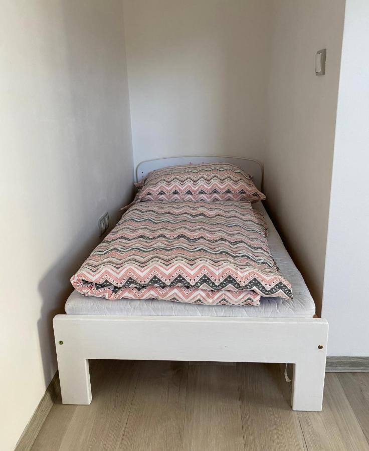 Karovi Apartment *